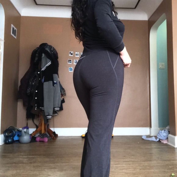 TUFF ATHLETICS fit and flare athletic pants - Picture 2 of 5